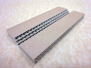 Three-layered cardboard 90° V-cut